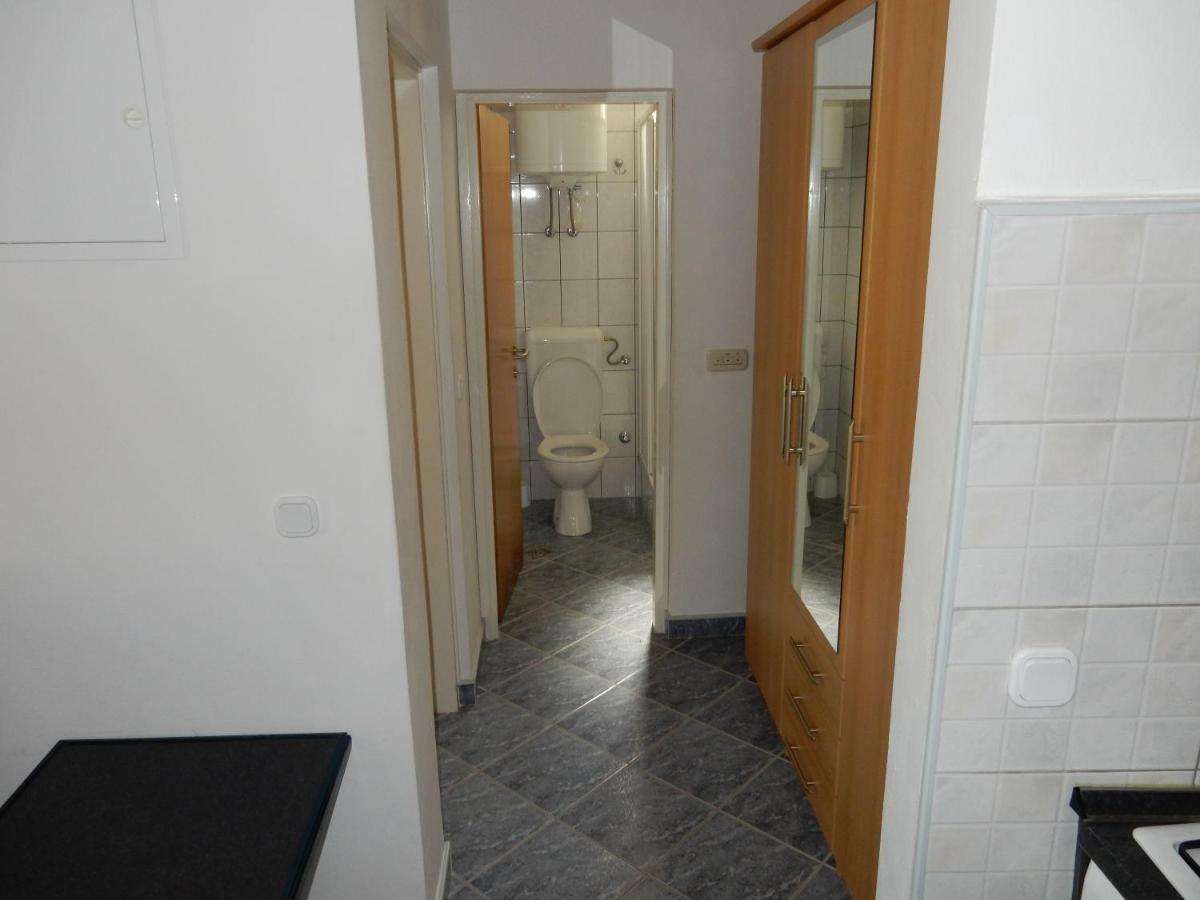 Apartments Indira II Lovište Kültér fotó