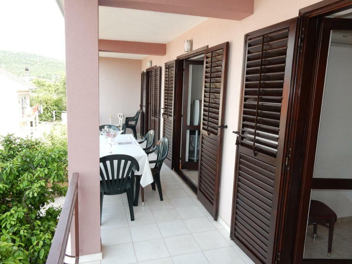 Apartments Indira II Lovište Kültér fotó