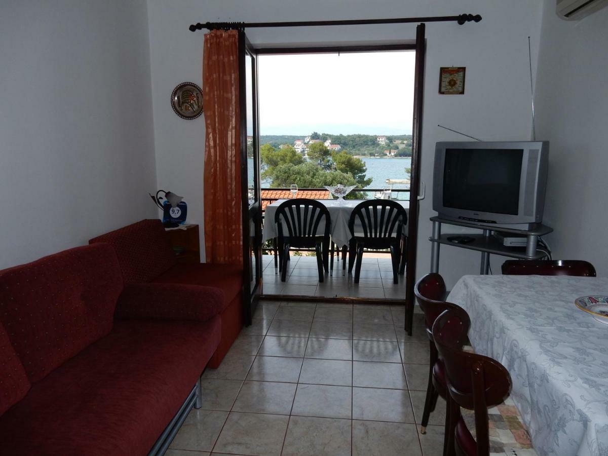 Apartments Indira II Lovište Kültér fotó