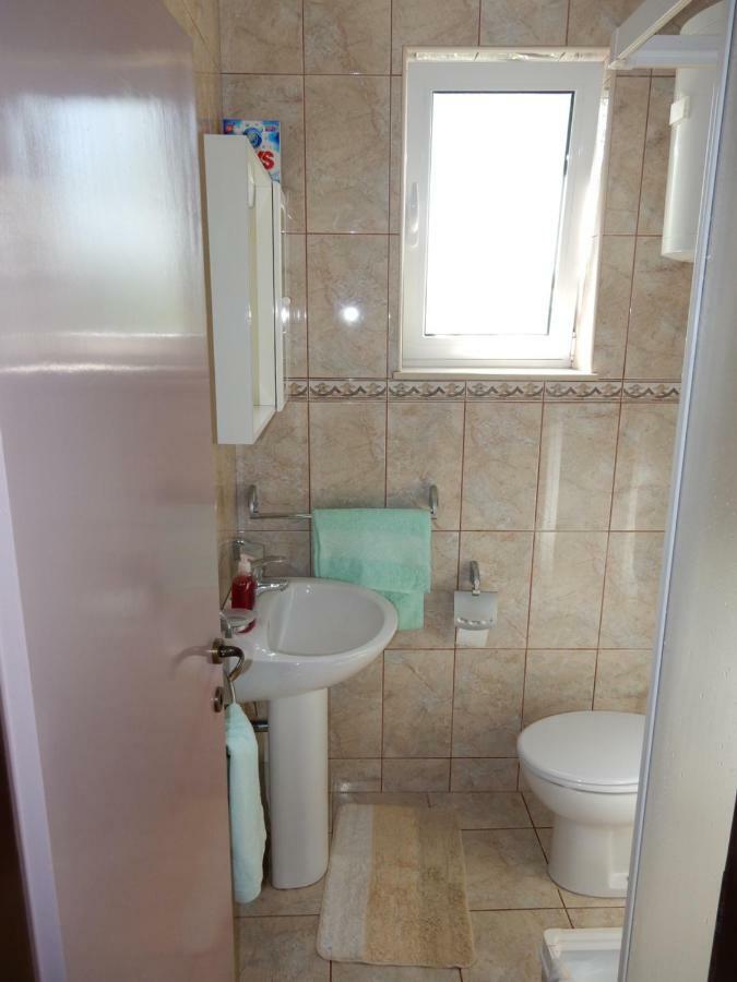 Apartments Indira II Lovište Kültér fotó